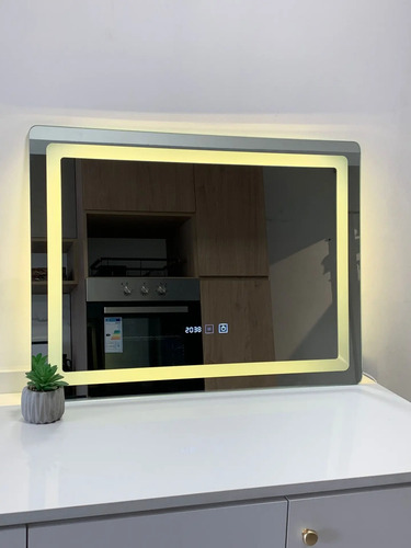 835953-MLU91525922428_092025