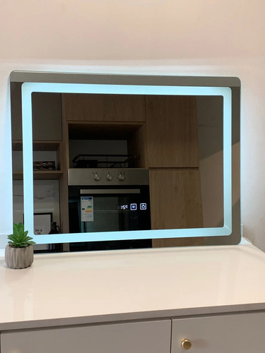 738971-MLU91924965375_092025