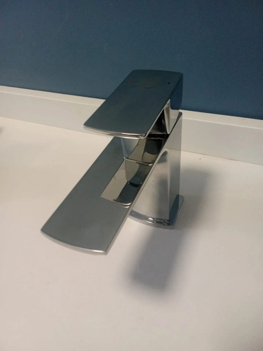 647353-MLU107388819017_022026