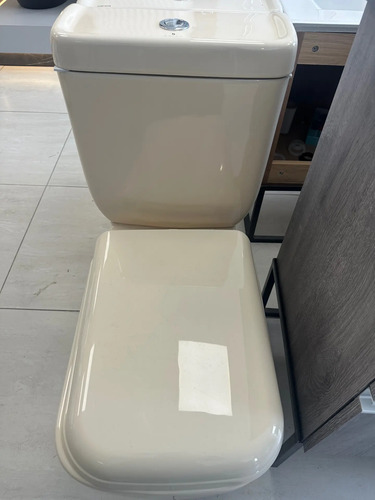 959291-MLU91945827497_092025