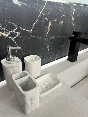 780861-MLU76556609156_052024