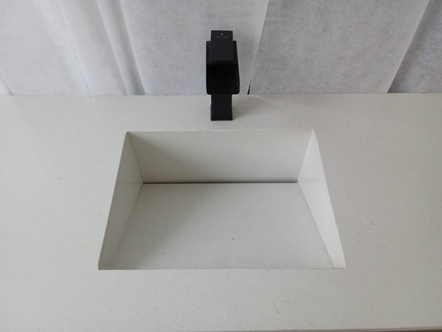 739572-MLU81410293755_122024