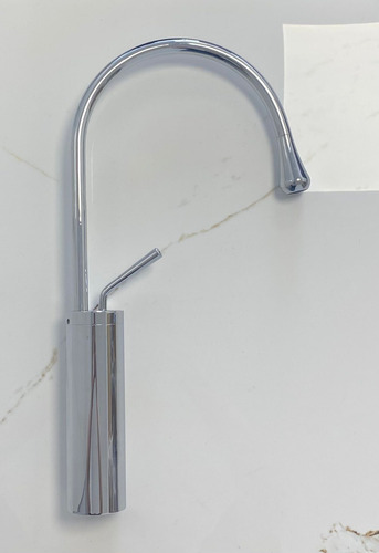 885226-MLU79890249030_102024