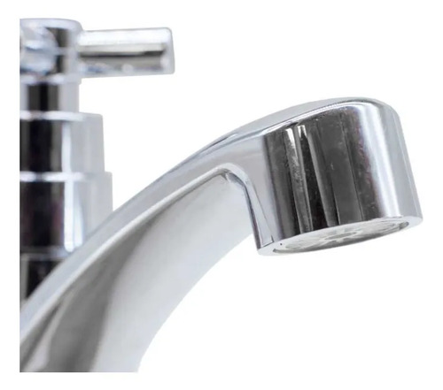 915158-MLU108424209857_032026