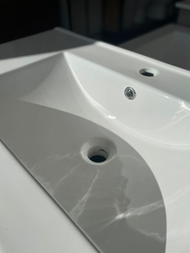 604574-MLU69943169386_062023