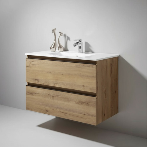 831109-MLU96499456888_112025