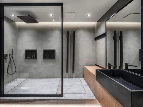 988085-MLU95471586761_102025