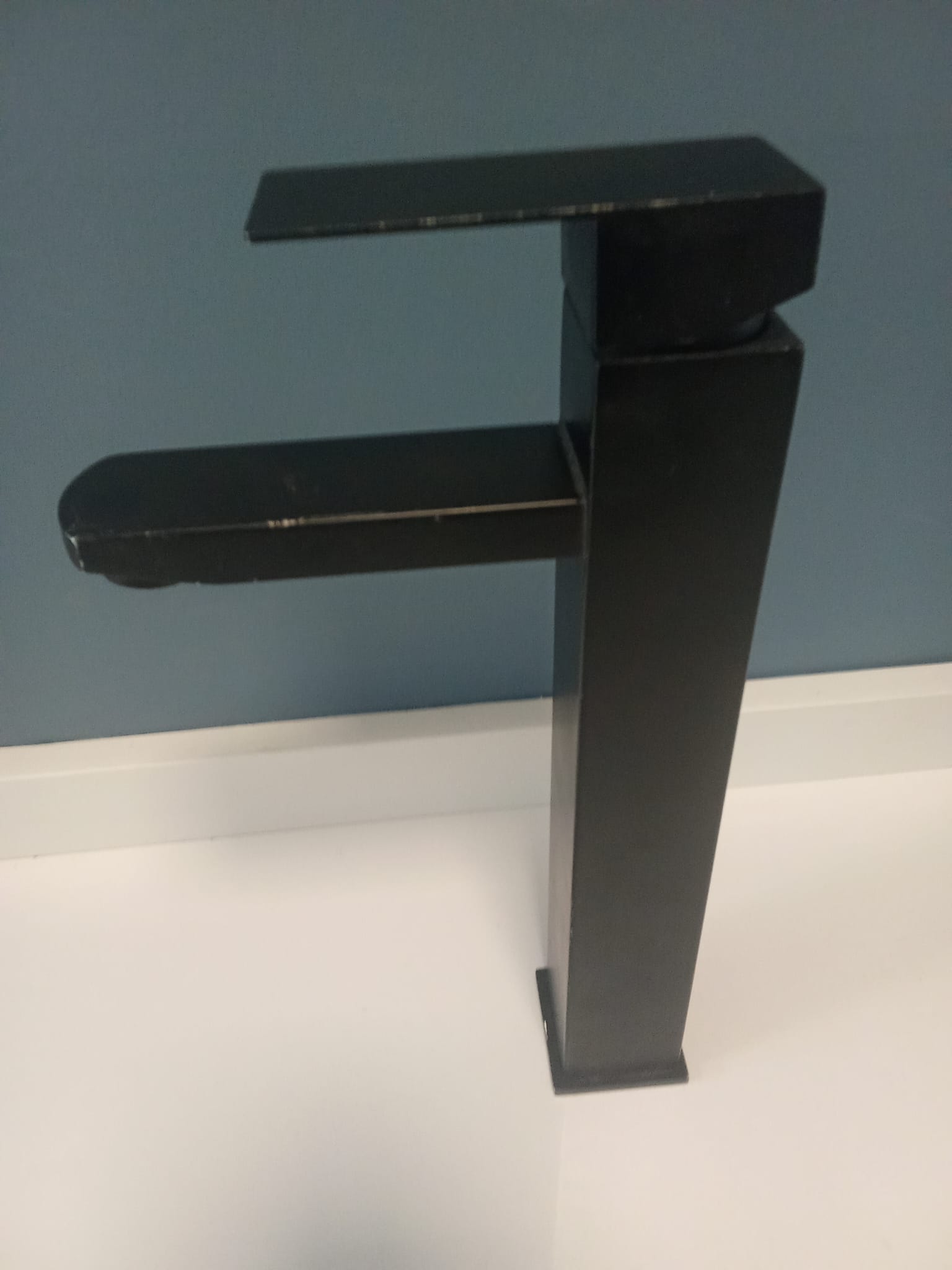 Monocomando Canilla CON DETALLE Grifo Baño Negro Mate Cuadrada Alta