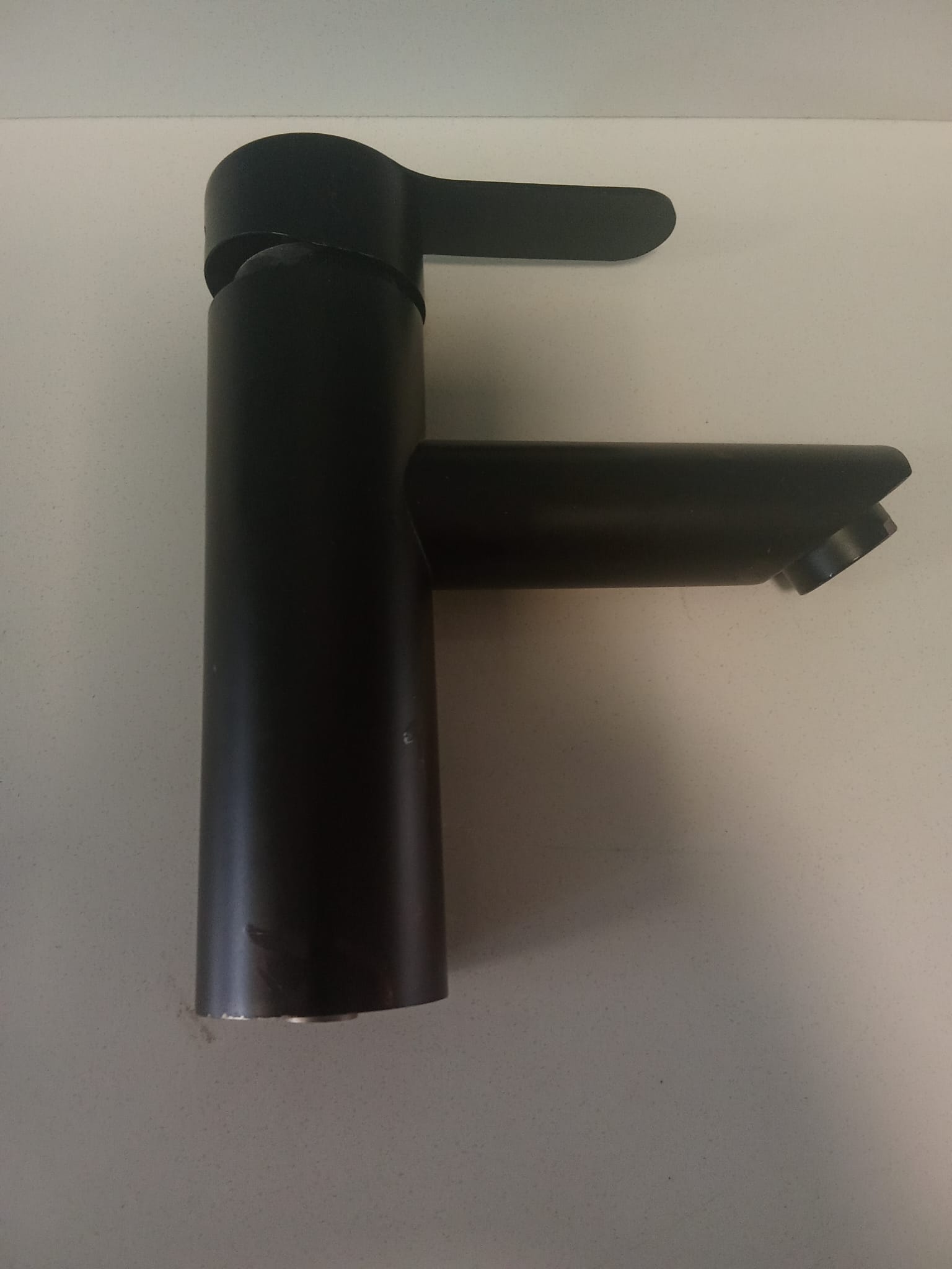 Grifería CON DETALLE Canilla Monocomando Negro Mate Baño