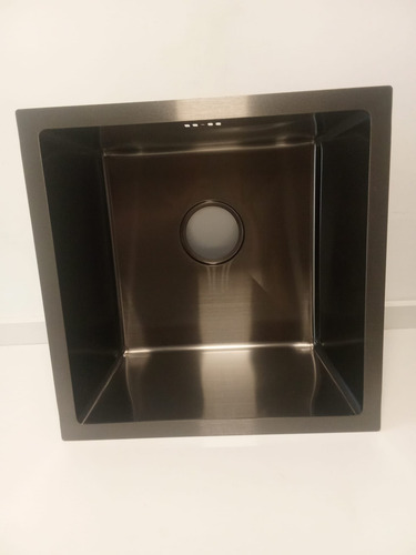 723822-MLU93843892703_092025