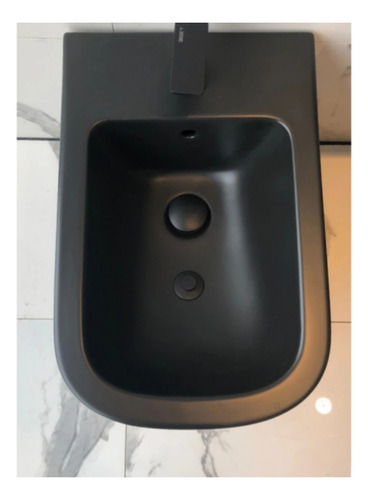 745794-MLU82235628469_022025