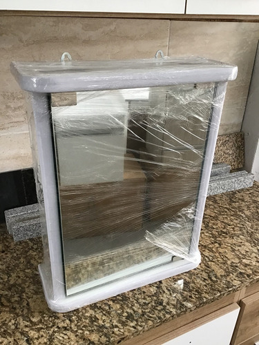 749555-MLU41916107670_052020