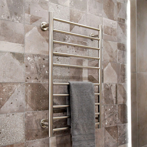 691705-MLU80682429851_112024