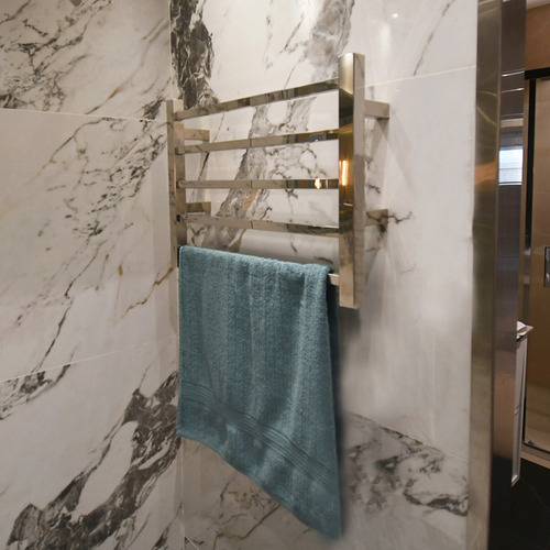 642428-MLU80682939749_112024