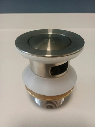 619644-MLU107115186663_022026