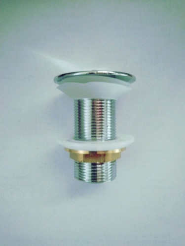 976714-MLU30185427960_042019