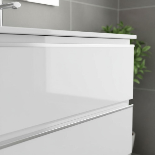 649853-MLU91710299564_092025