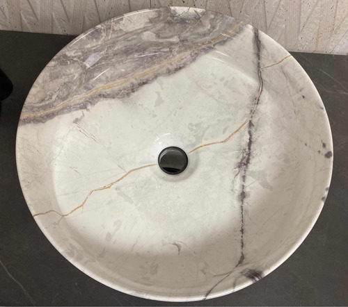 715393-MLU71124710243_082023