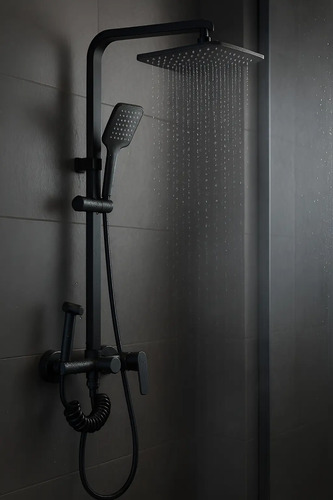 984183-MLU93214976609_092025